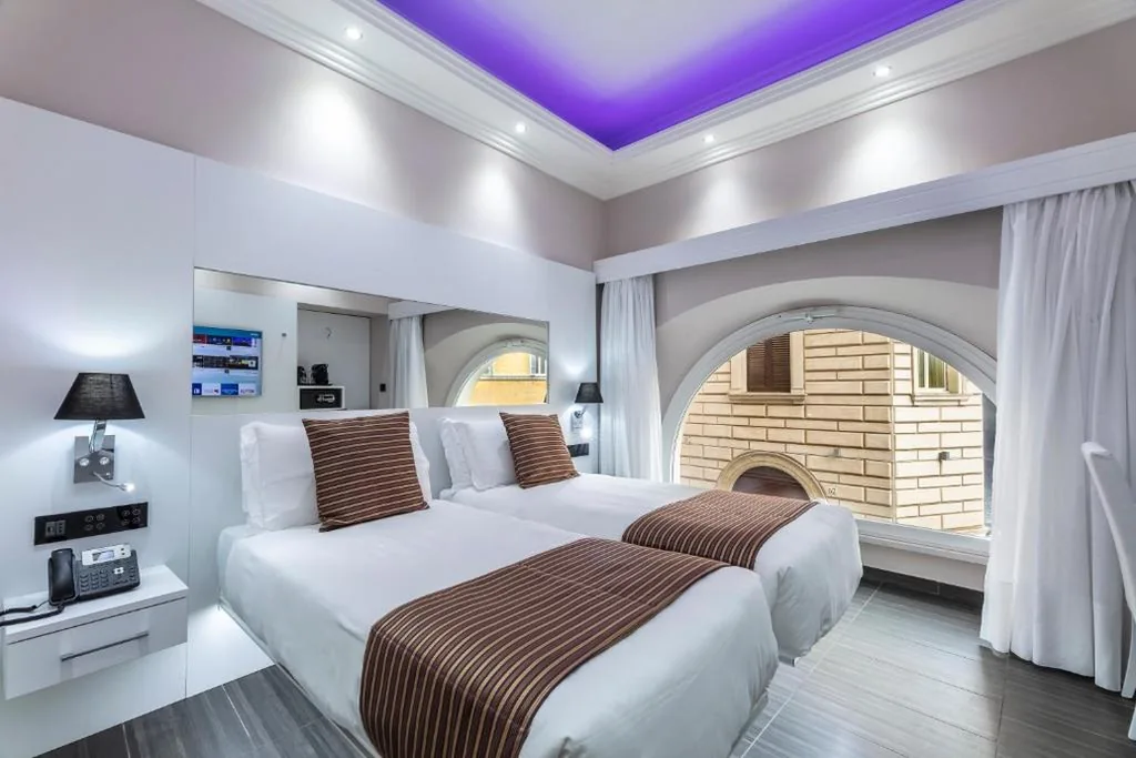 Camera Matrimoniale Deluxe — THE ONE Boutique Hotel & Private SPA Roma