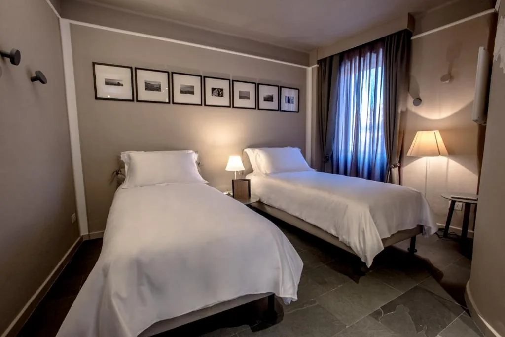 Camera Matrimoniale Deluxe — Uve Rooms & Wine Bar