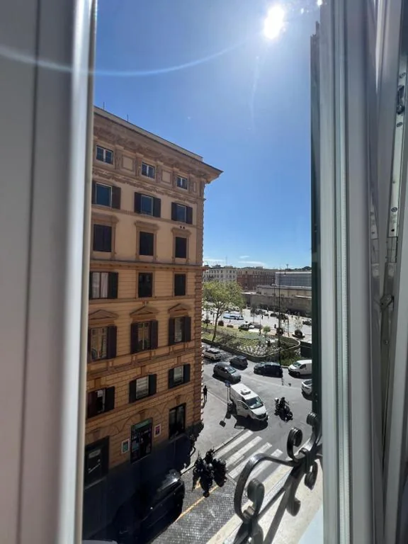 Deluxe Double Room — Vatican Eagle