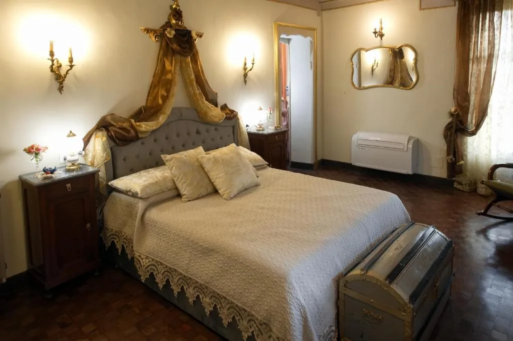 Camera Matrimoniale Deluxe — Villa Albaluce