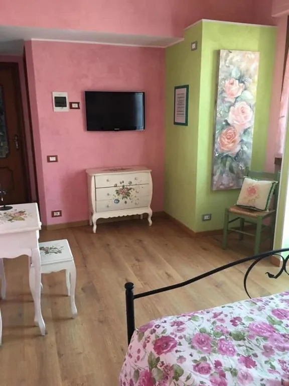 Deluxe Double Room — Villa Gaia – Luxury Villa, pool & wellness rooms