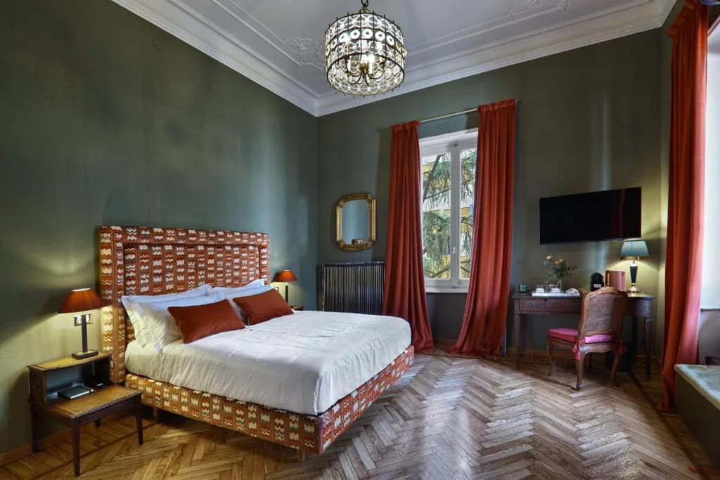 Deluxe Double Room — Villa Girardengo