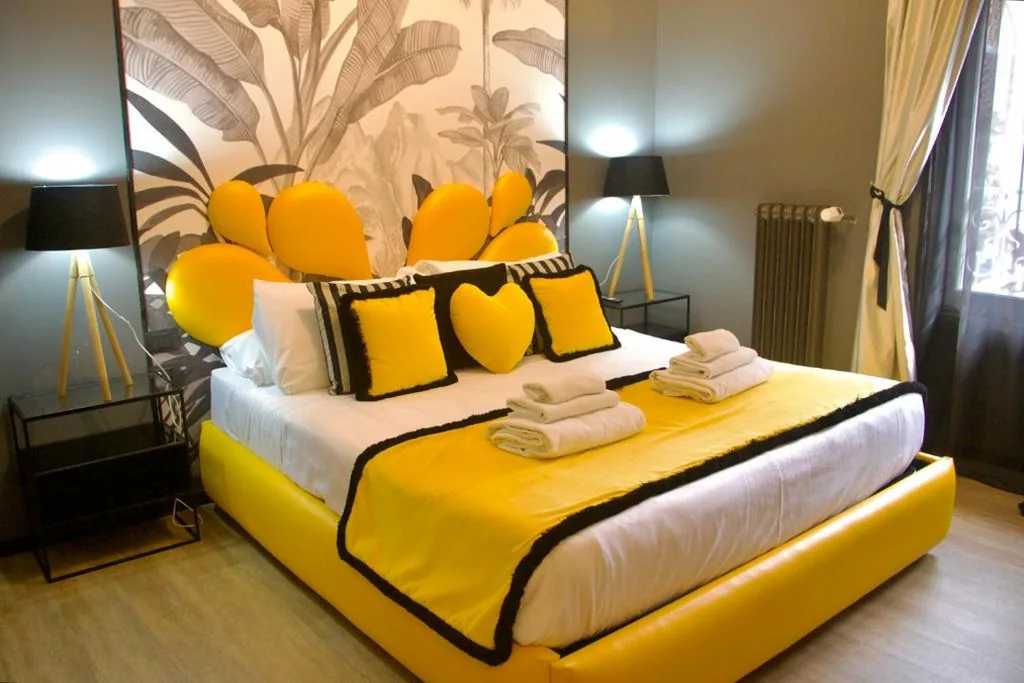 Camera Matrimoniale Deluxe — XCross Suites Roma