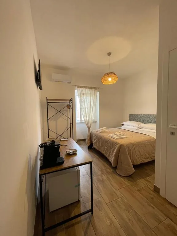 Camera Matrimoniale/Doppia con Letti Singoli — 2Effe Circeo B&B