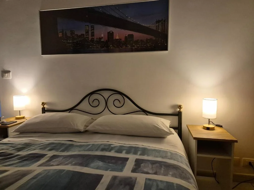 Double Room with Twin Beds — A casa di Alex Vatican