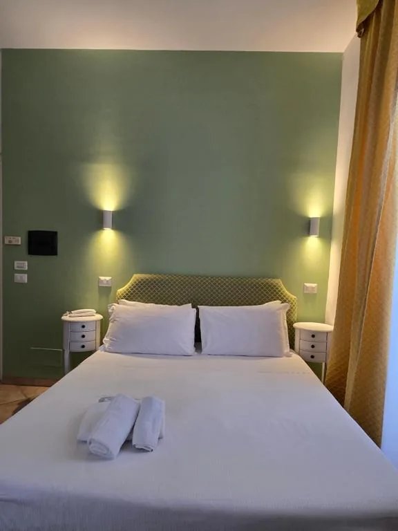 Camera Matrimoniale/Doppia con Letti Singoli - Accesso Disabili — Sourire Hotel