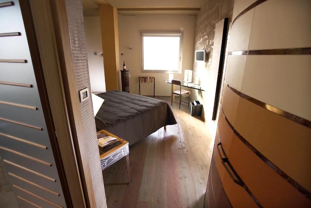 Camera Matrimoniale/Doppia con Letti Singoli — Albergo Cantine Ascheri