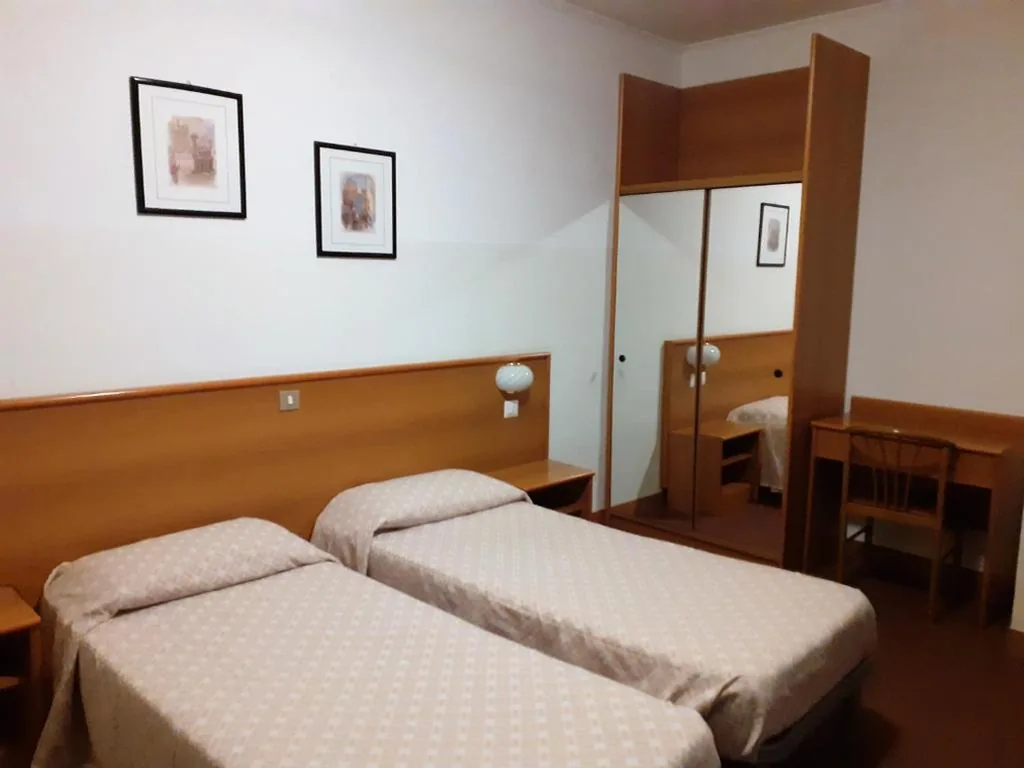 Double Room with Single Beds — Albergo Ristorante Cicin
