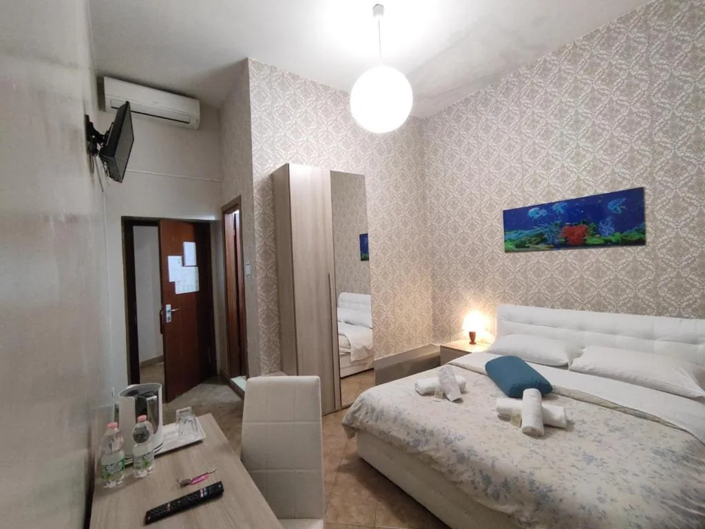 Camera Matrimoniale/Doppia con Letti Singoli — Anas Prime Place