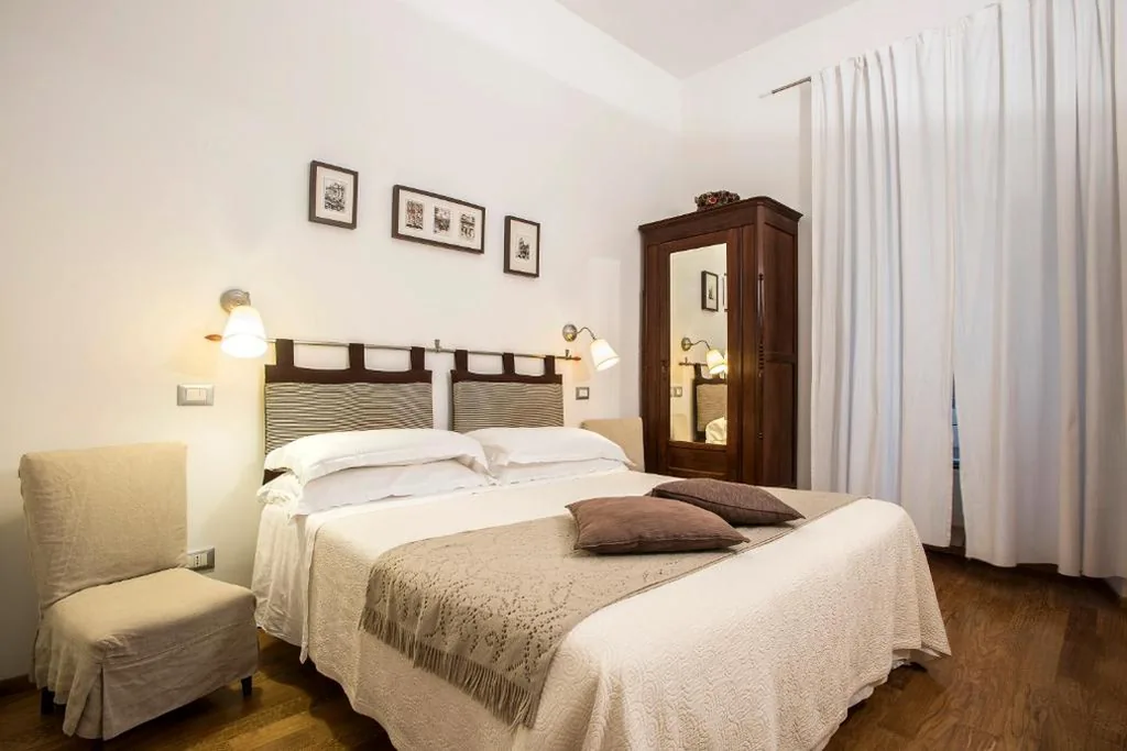 Double/Twin Room — B&B Arco Del Lauro