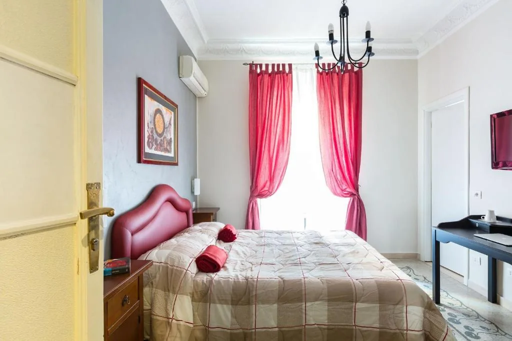 Double/Twin Room with Single Beds — B&B Calamatta
