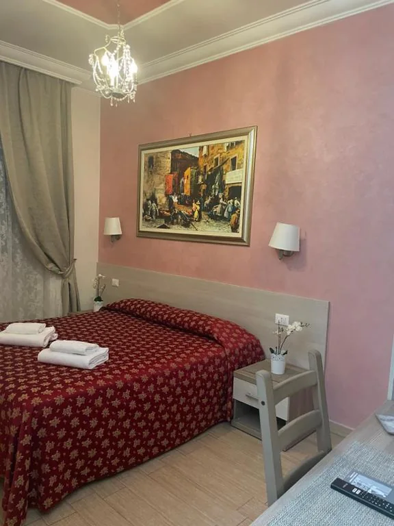Camera Matrimoniale/Doppia con Letti Singoli — Bye Rome Guesthouse