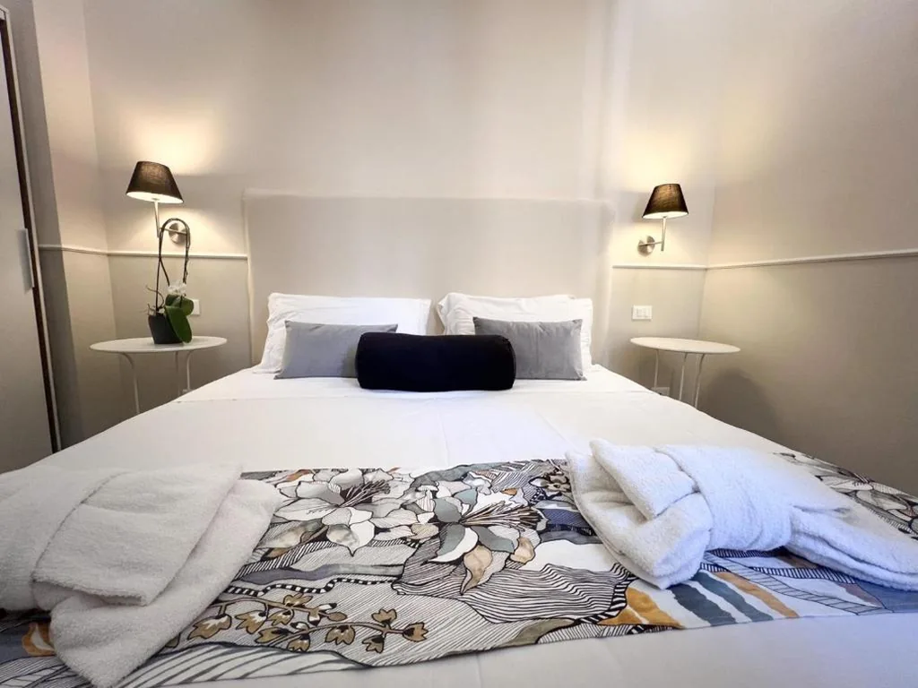 Double Room/Twin Room — Caesar Place