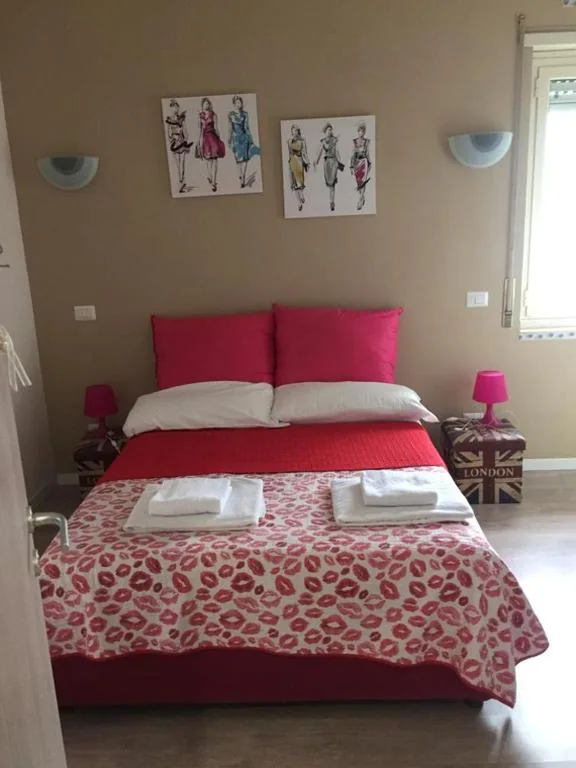 Double Room with Twin Beds with Private Bathroom — Affittacamere Roma Tiburtina