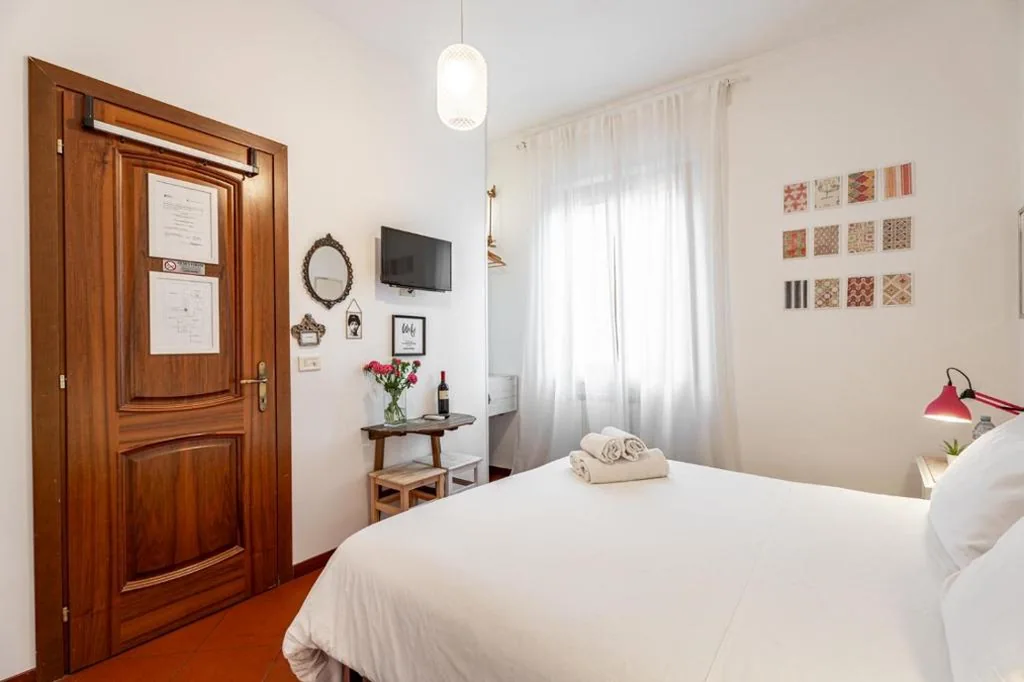 Camera Matrimoniale/Doppia con Letti Singoli con Bagno Privato — Al Ponte Del Papa B&B