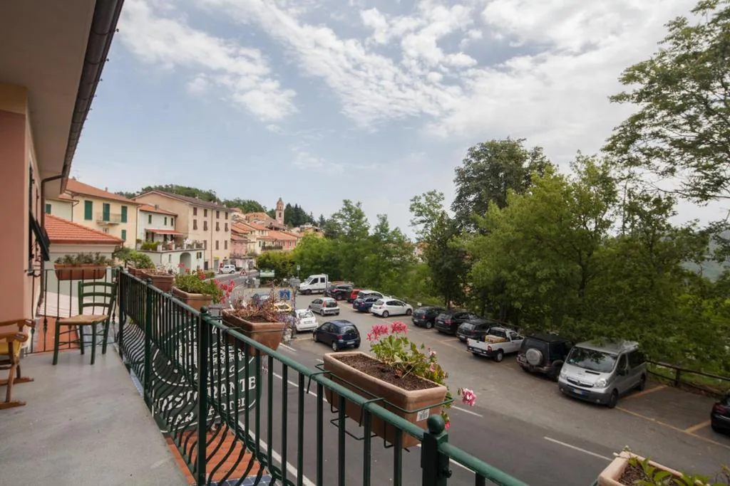 Camera Matrimoniale/Doppia con Letti Singoli con Bagno in Comune — Antica Locanda Luigina