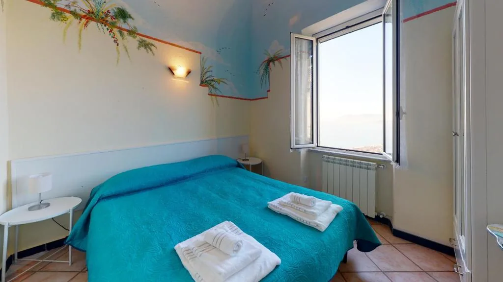 Camera Matrimoniale/Doppia con Letti Singoli con Bagno Privato Esterno — B&B La Canonica – Svegliarsi a Verezzi