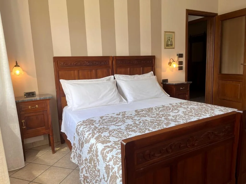 Camera Matrimoniale/Doppia con Letti Singoli con Bagno — Belvedere Bike Hotel