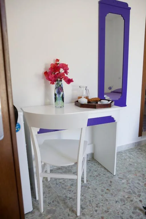 Camera Matrimoniale/Doppia con Letti Singoli con Balcone — Casa Baia Luna