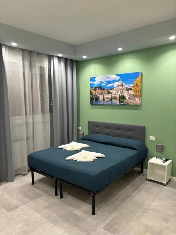 Double/Twin Room with Single Beds and Private Bathroom — Casa Marel