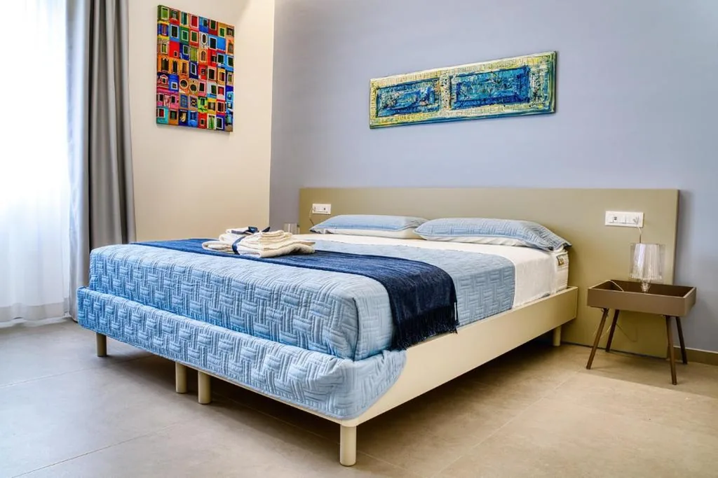 Double Room/Room with Twin Beds with Private Bathroom — Dedè