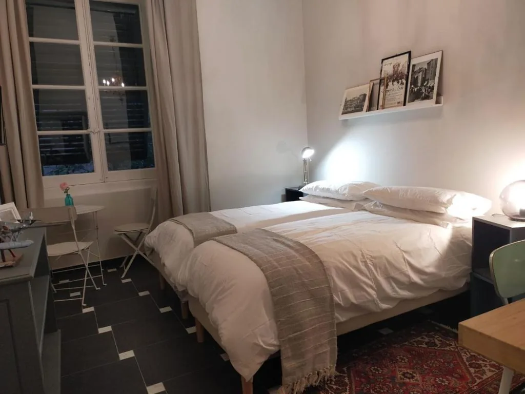 Camera Matrimoniale/Doppia con Letti Singoli con Bagno Privato — Dimora Caffaro