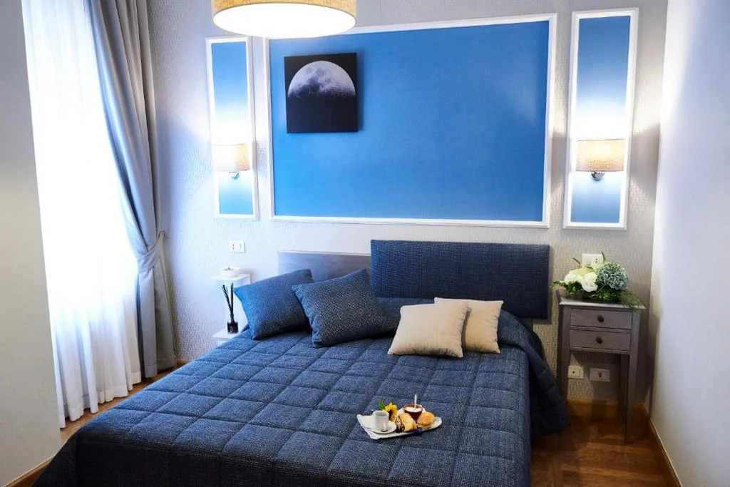 Double/Twin Room with Bathroom — Domus Cavour Guest house