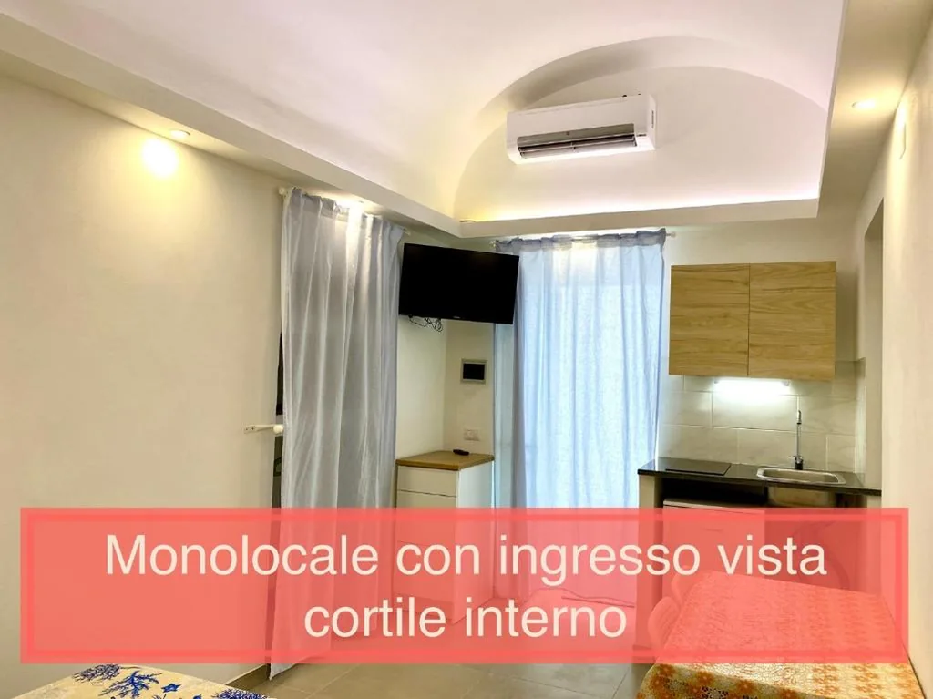 Double/Twin Room with Private Bathroom — Domus Ɫ Ponza