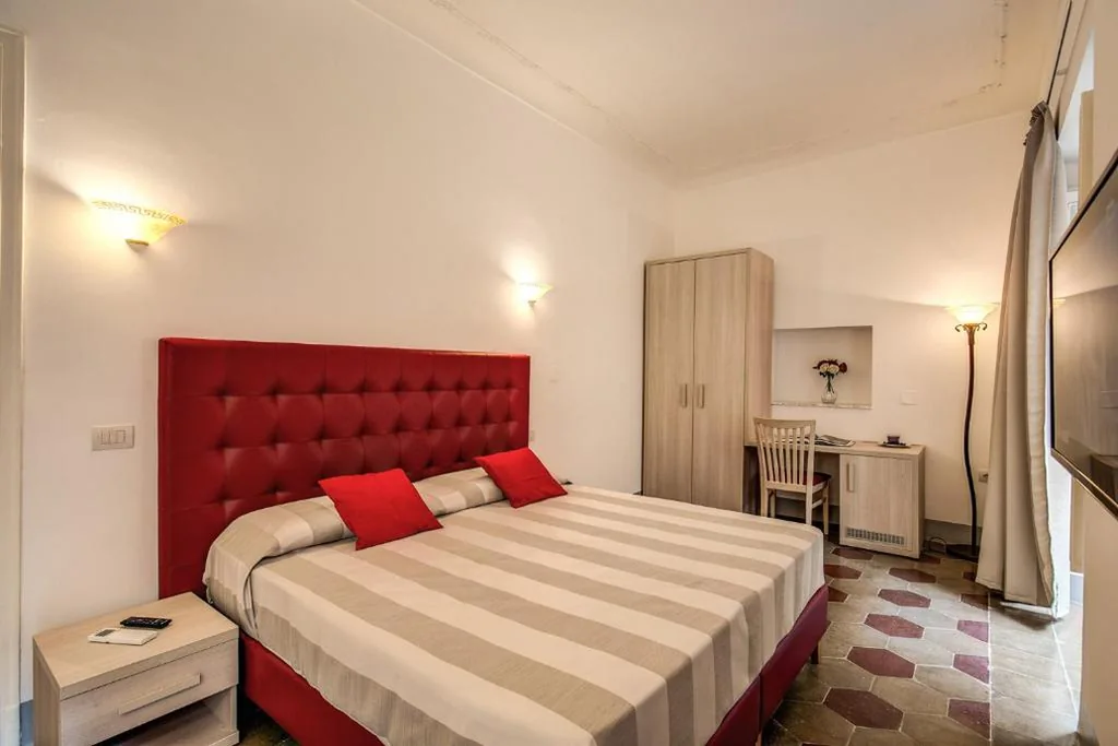 Double/Twin Room with Private Bathroom — Feronia Guest house