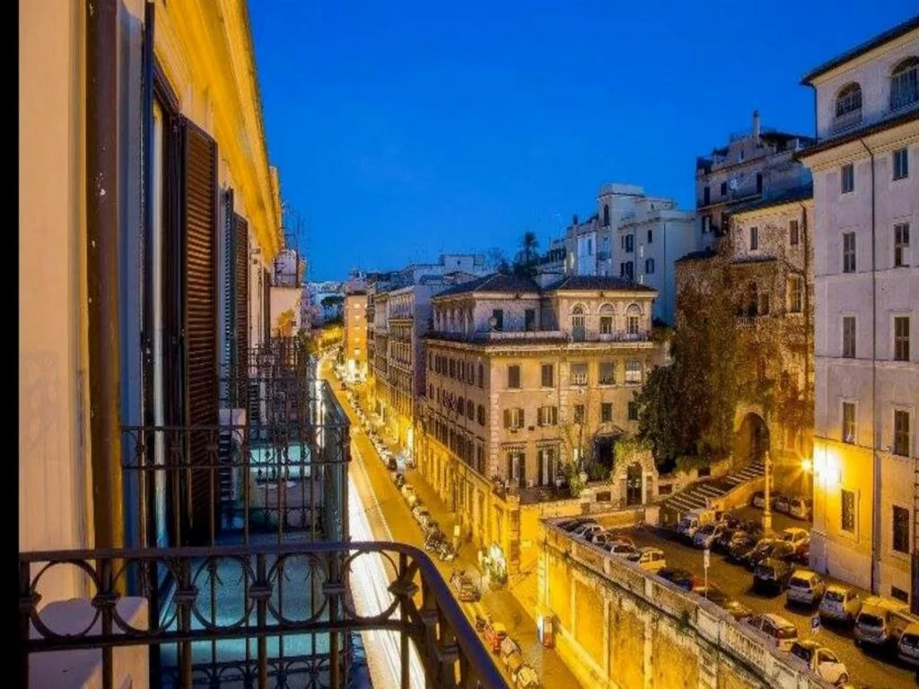 Camera Matrimoniale/Doppia con Letti Singoli con Balcone — Hotel Centro Cavour Roma