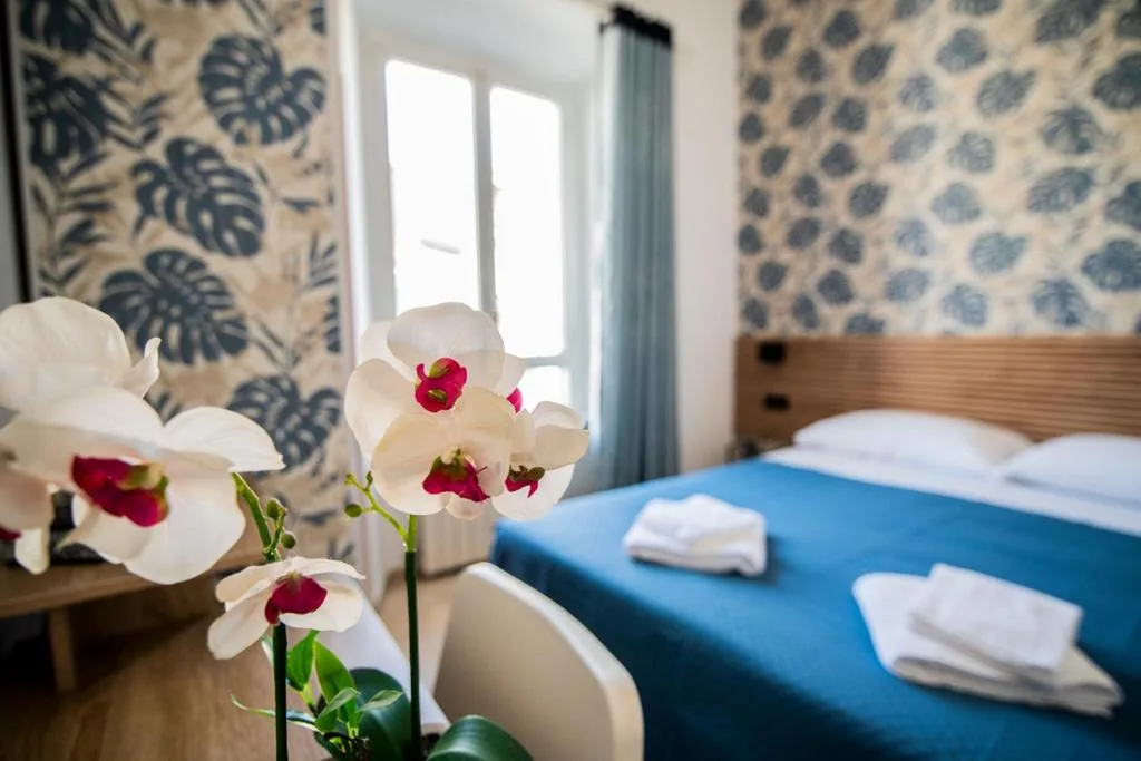 Double/Twin Room with Private Bathroom — Hotel Dell’Urbe