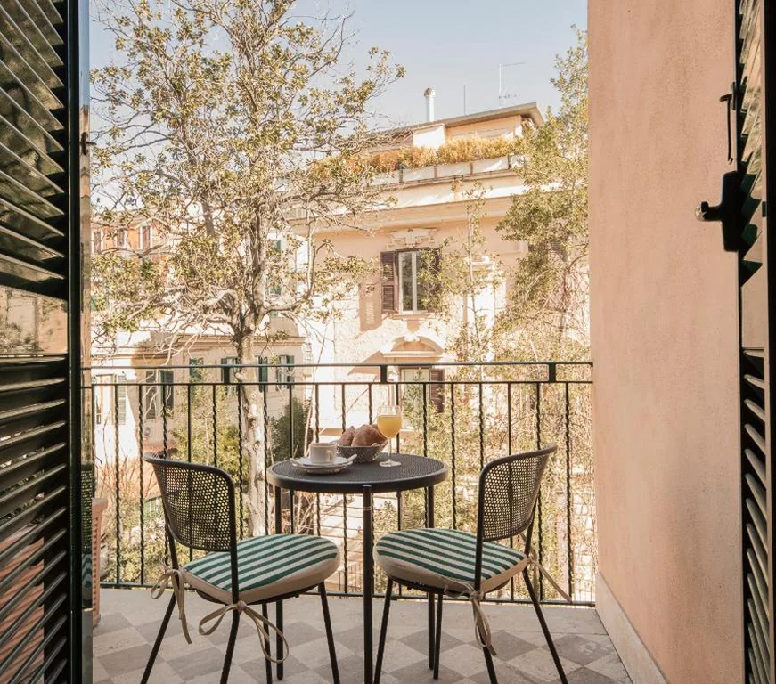 Double/Twin Room with Balcony — Hotel Donatello