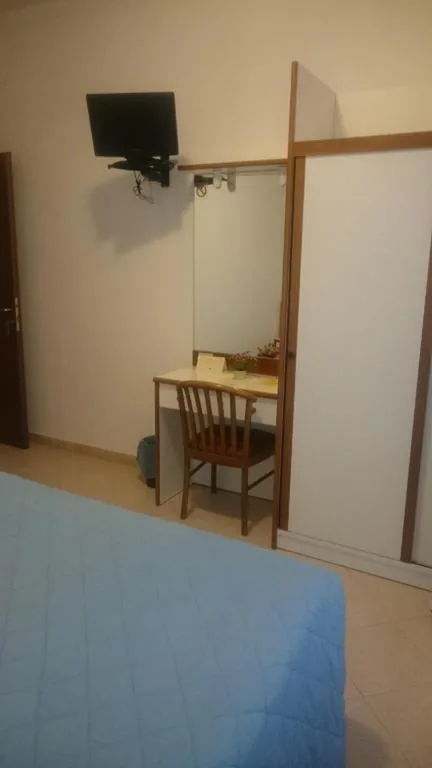 Double Room/Twin Room with Balcony - Annex — Hotel Liliana Andora citr 9006-0004