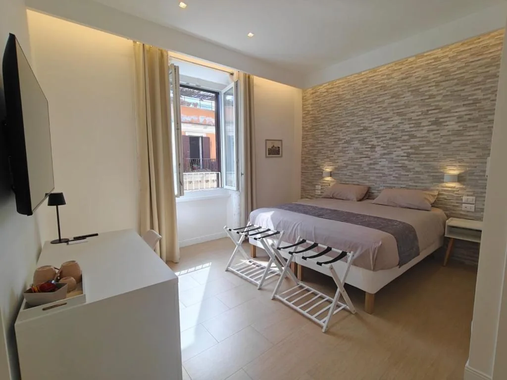 Camera Matrimoniale/Doppia con Letti Singoli con Bagno Privato — La Casa di MiDa