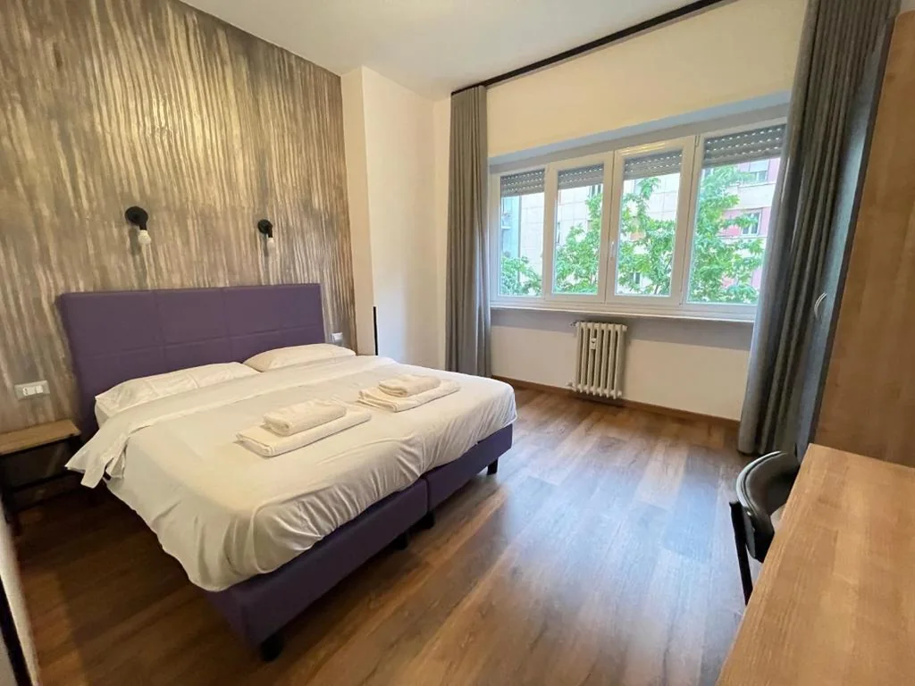 Double/Twin Room with Private Bathroom — Luciano Licia Guest House