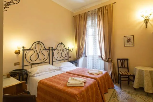 Camera Matrimoniale/Doppia con Letti Singoli con Bagno Privato — Maison de Marta