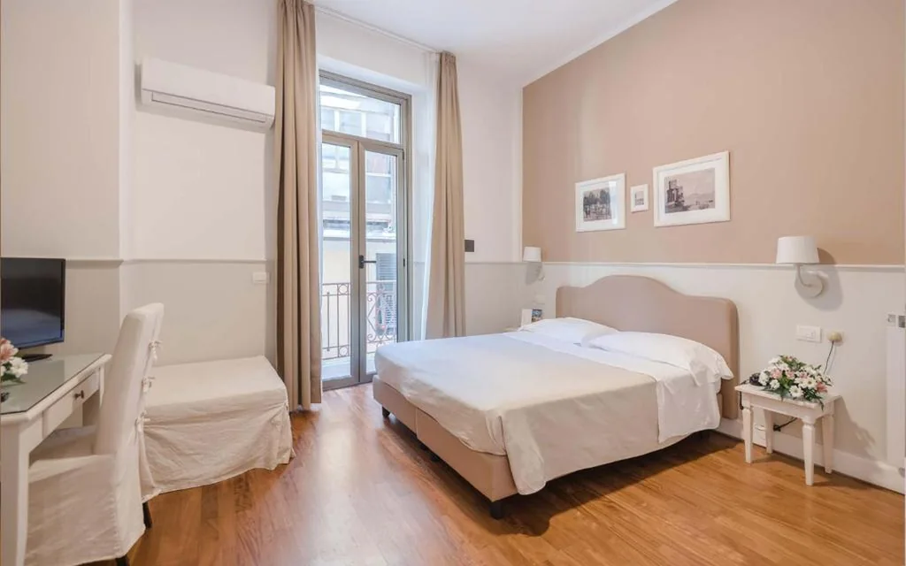 Camera Matrimoniale/Doppia con Letti Singoli con Balcone — Miramare Hotel