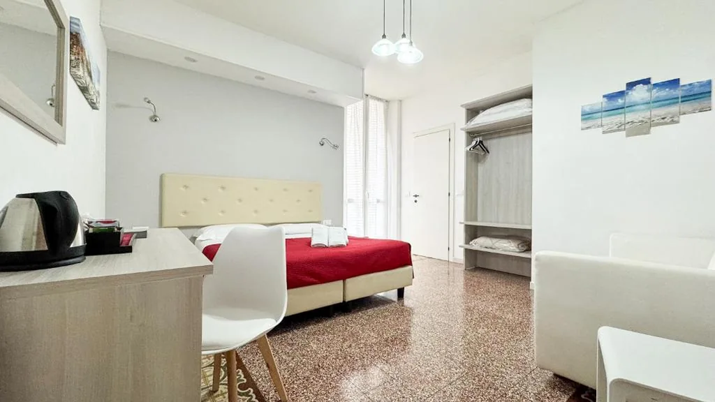Camera Matrimoniale/Doppia con Letti Singoli con Balcone — Nautilus Hotel