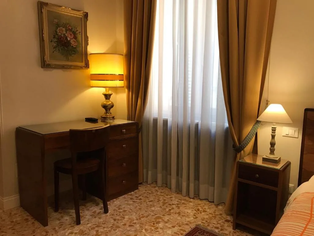 Double Room/Twin Room with Shared Bathroom — Nori Guest House