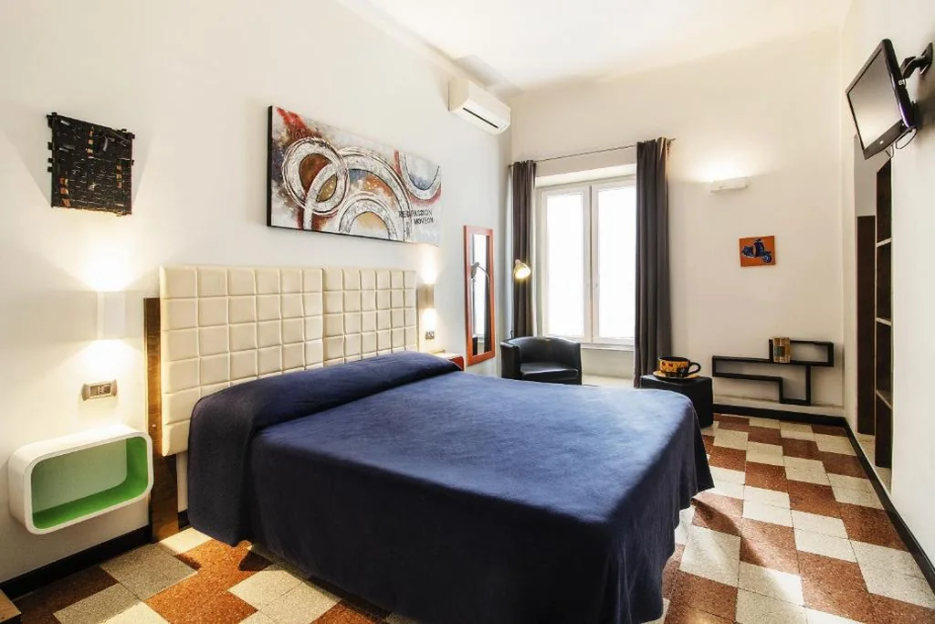 Double/Twin Room with External Private Bathroom — Old Kitchen Vatican Suites
