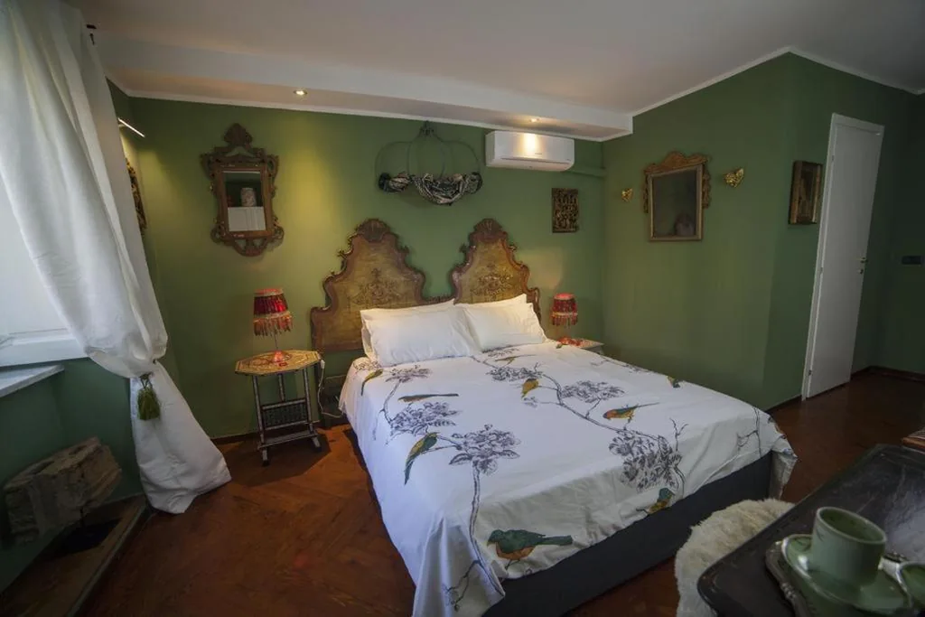 Camera Matrimoniale/Doppia con Letti Singoli con Bagno Privato — Residenze Torinesi