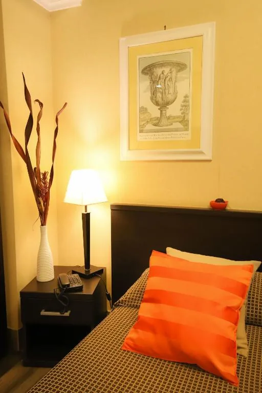Double/Twin Room with Extra Bed — Hotel Latinum