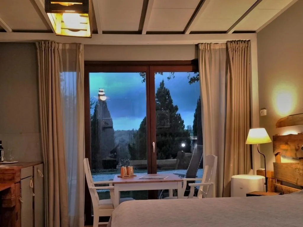 Camera Matrimoniale/Doppia con Letti Singoli con Vista Giardino — Ca’Luna Guest House