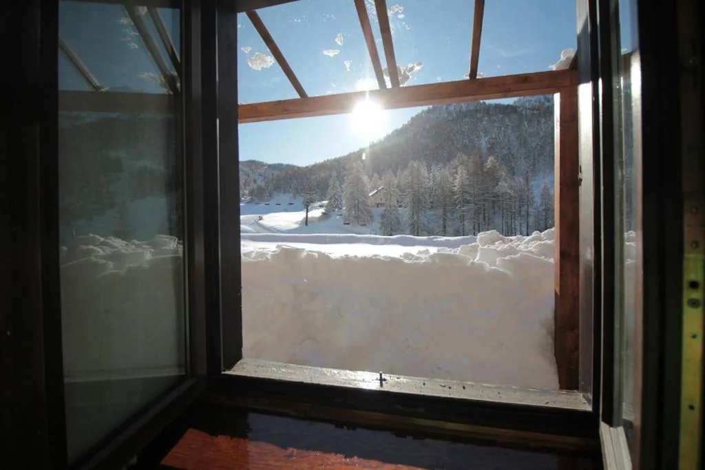 Camera Matrimoniale/Doppia con Letti Singoli con Vista Montagna — Hotel Al Foiron