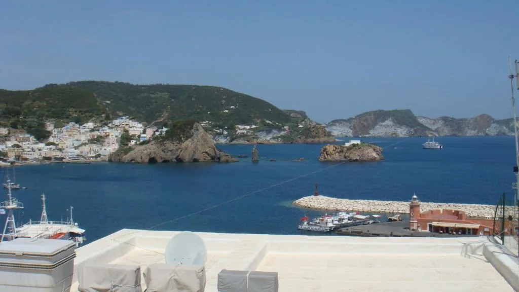 Double/Twin Room with Sea View — Hotel Del Capitano