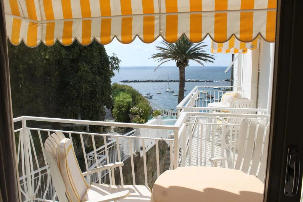 Camera Matrimoniale/Doppia con Letti Singoli con Vista Mare — Hotel Helvetia