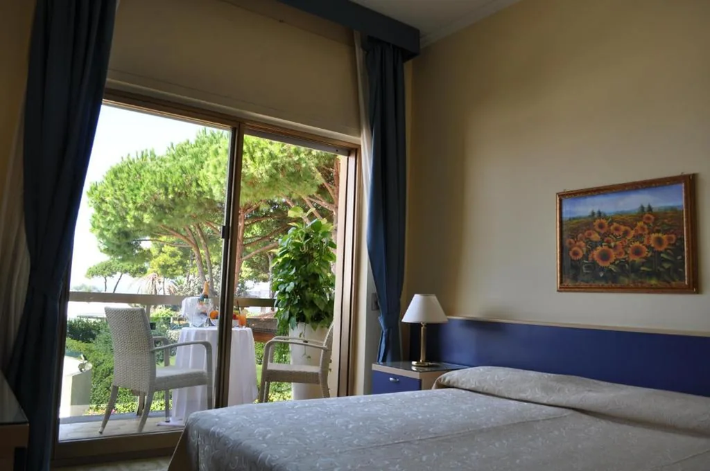 Double/Twin Room with Sea View — Hotel La Playa