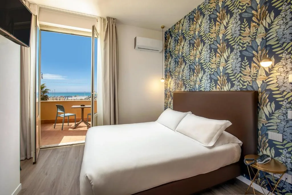 Camera Matrimoniale/Doppia con Letti Singoli con Vista Mare — Hotel La Scaletta
