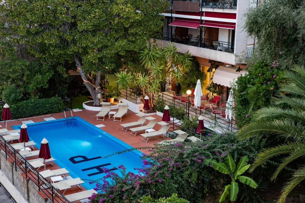 Camera Matrimoniale/Doppia con Letti Singoli con Vista Piscina — Hotel Principe