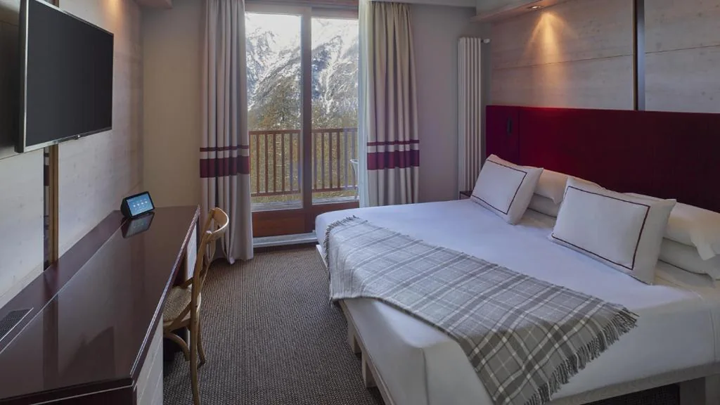 Camera Matrimoniale/Doppia con Letti Singoli con Vista Montagna — Hotel Sansicario Majestic